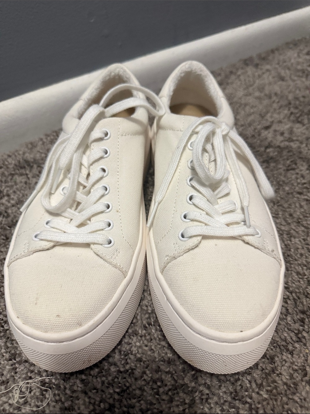 Abeo Jumpstreet Women's White Canvas Low-Top Sneakers